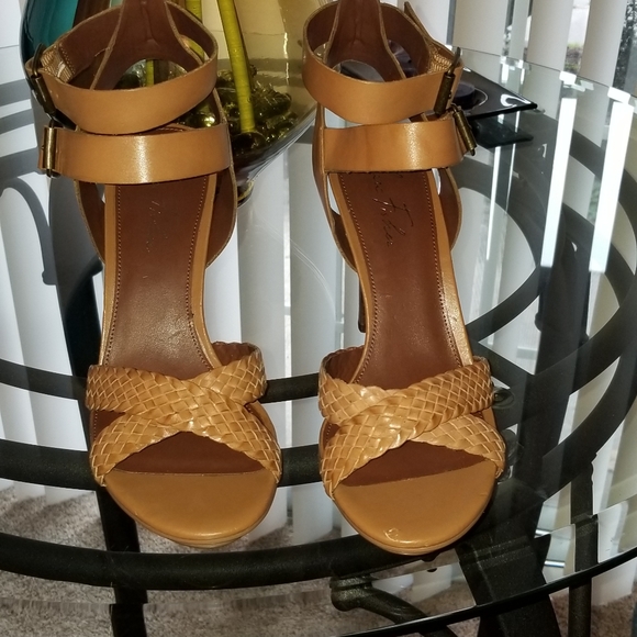 Marc Fisher Heels - Picture 2 of 3